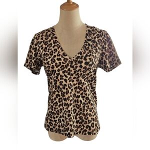 Veronica Beard Leopard Print V-Neck Women's Tee Shirt